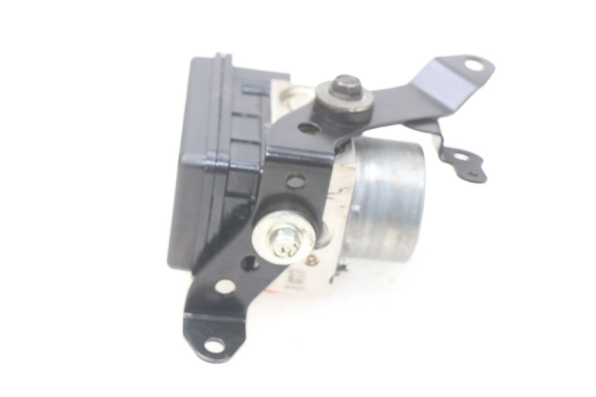 photo de ABS PUMP KAWASAKI Z 650 (2016 - 2019) - Surface and material condition