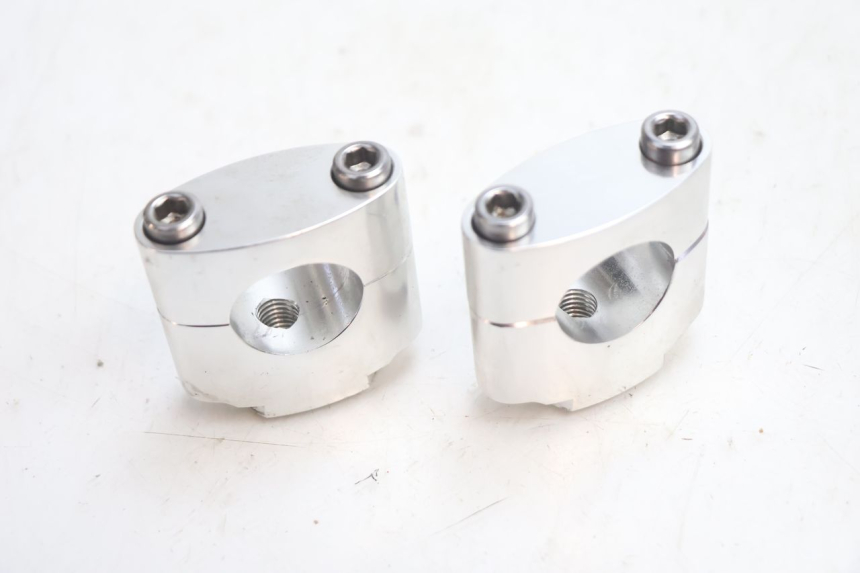 photo de HANDLEBAR RISERS HM HONDA CRM DERAPAGE RR 50 (2006 - 2017) - Main view
