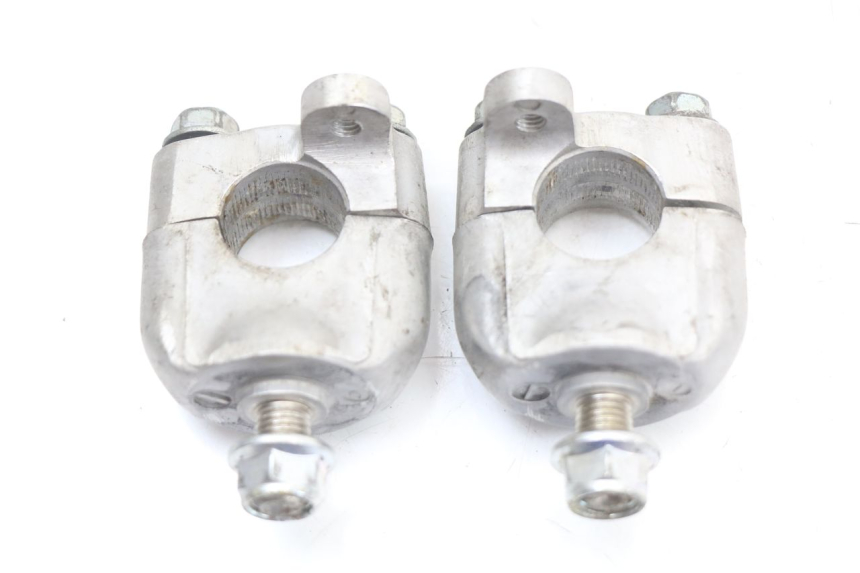 photo de HANDLEBAR RISERS HONDA FJS SILVER WING SILVERWING 400 (2005 - 2008) - Technical close-up