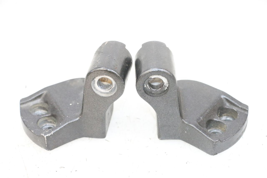 photo de HANDLEBAR RISERS KAWASAKI GPX R WARBIRD 600 (1988 - 1993) - Technical close-up