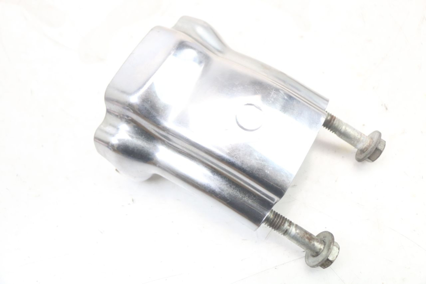 photo de HANDLEBAR RISERS HARLEY DAVIDSON SPORTSTER XL CUSTOM 883 (1999 - 2006) - Fixing points details