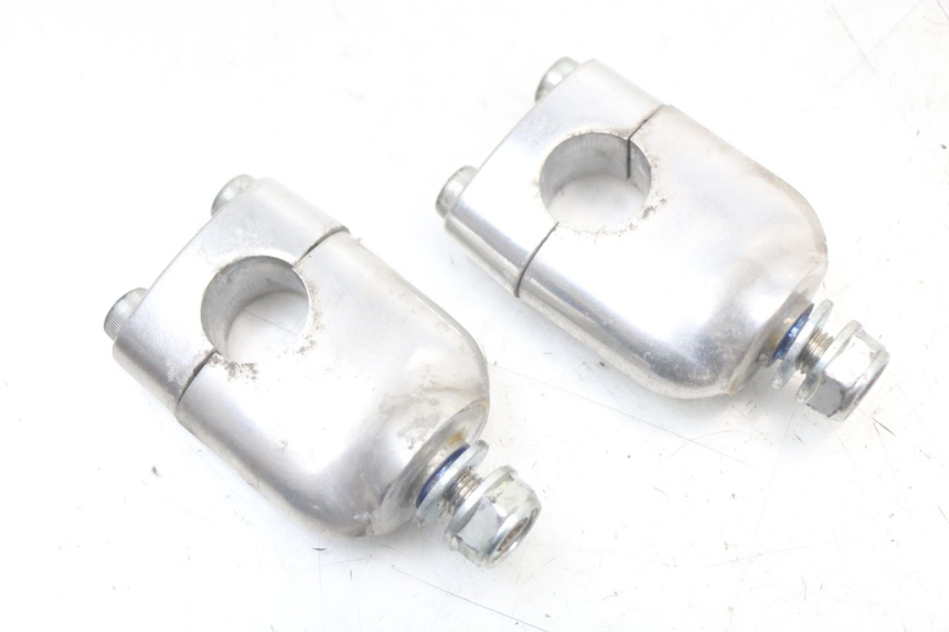 photo de HANDLEBAR RISERS HONDA PCX (JF28) 125 (2009 - 2011) - Zoom on usage condition
