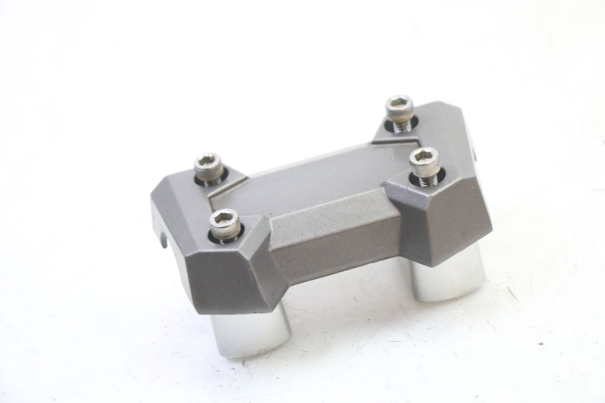 photo de HANDLEBAR RISER SYM JET 14 4T 50 (2018 - 2022) - Alternative perspective