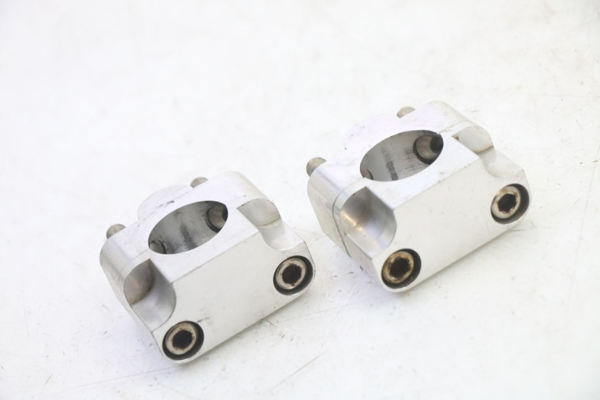 photo de HANDLEBAR RISERS RIEJU MRT 50 (2018 - 2021) - Main view