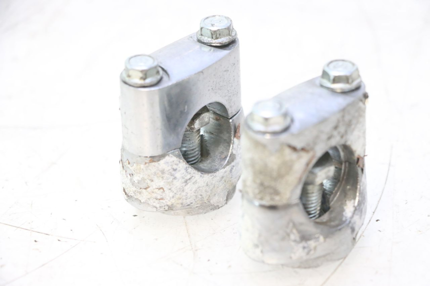 photo de HANDLEBAR RISERS JM MOTORS OLDIES 4T 50 (2010 - 2020) - Zoom on usage condition