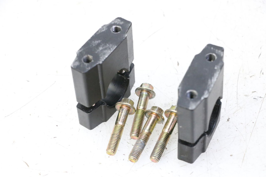 photo de HANDLEBAR RISER APOLLO RFZ 125 - Alternative perspective