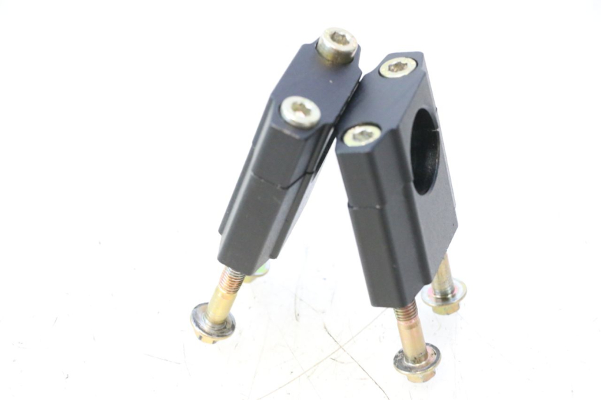 photo de HANDLEBAR RISERS APOLLO RFZ 150 - Alternative perspective