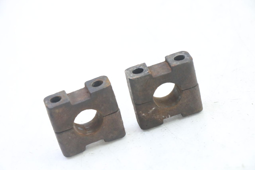 photo de HANDLEBAR RISERS HYTRACK S 150 (2003 - 2011) - Component detail