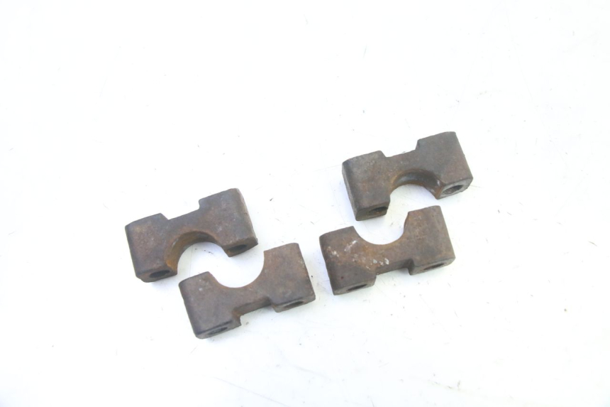 photo de HANDLEBAR RISERS HYTRACK S 150 (2003 - 2011) - Zoom on usage condition