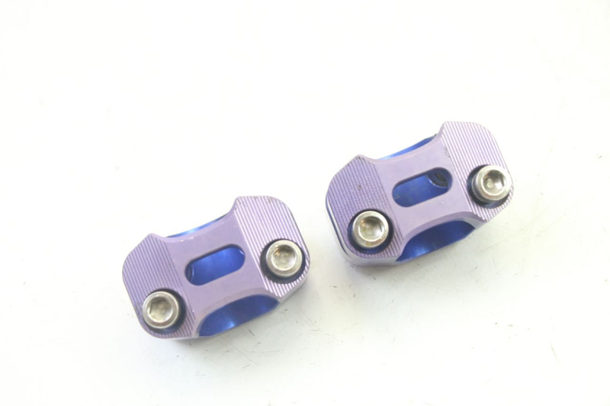 photo de HANDLEBAR RISERS DERBI SENDA SM DRD 50 (2008 - 2013) - Alternative perspective