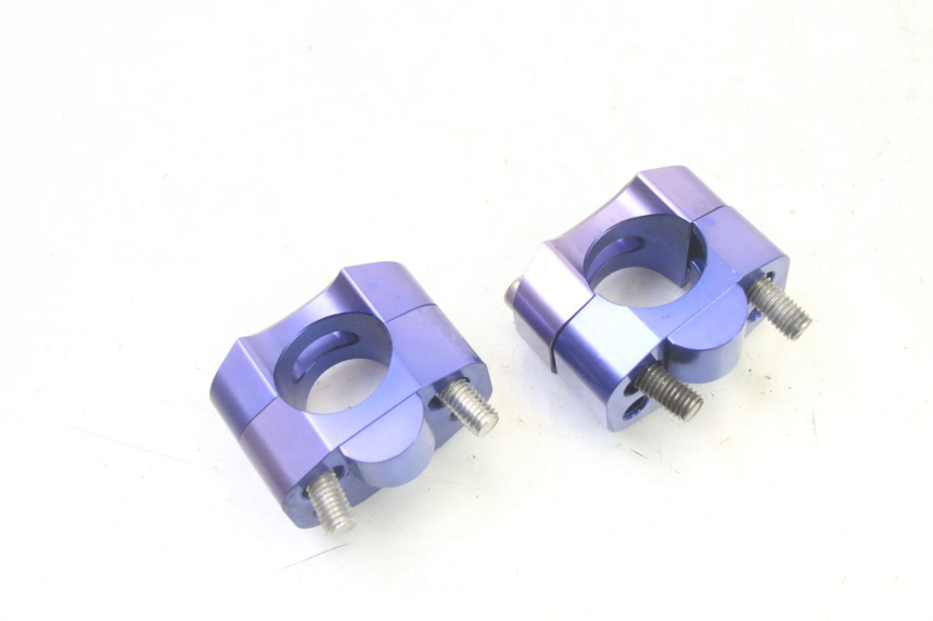 photo de HANDLEBAR RISERS DERBI SENDA SM DRD 50 (2008 - 2013) - Technical close-up