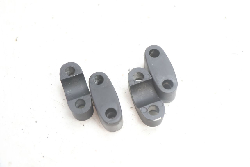 photo de HANDLEBAR RISERS MASH SEVENTY FIVE 125 (2013 - 2021) - Alternative perspective