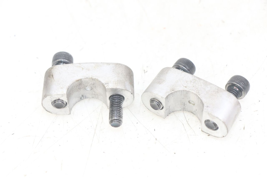 photo de HANDLEBAR RISER YAMAHA X-MAX XMAX 125 (2010 - 2013) - Zoom on usage condition