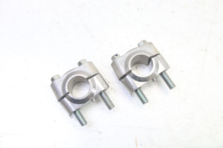 photo de HANDLEBAR RISERS YAMAHA XMAX X-MAX 125 (2021 - 2025) - Main view