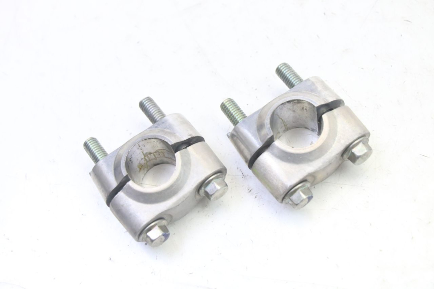 photo de HANDLEBAR RISERS YAMAHA XMAX X-MAX 125 (2021 - 2025) - Component detail