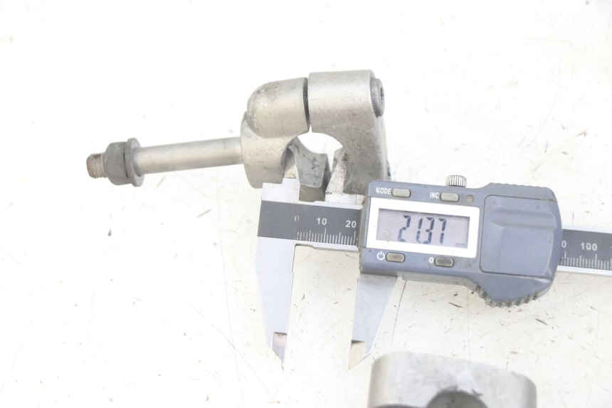 photo de HANDLEBAR RISERS YAMAHA XJN DIVERSION 600 (2000 - 2003) - Component detail