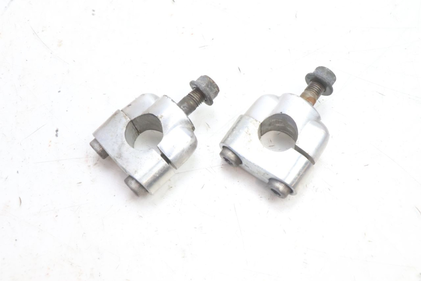 photo de HANDLEBAR RISERS YAMAHA XJR 1300 (1998 - 2002) - Component detail