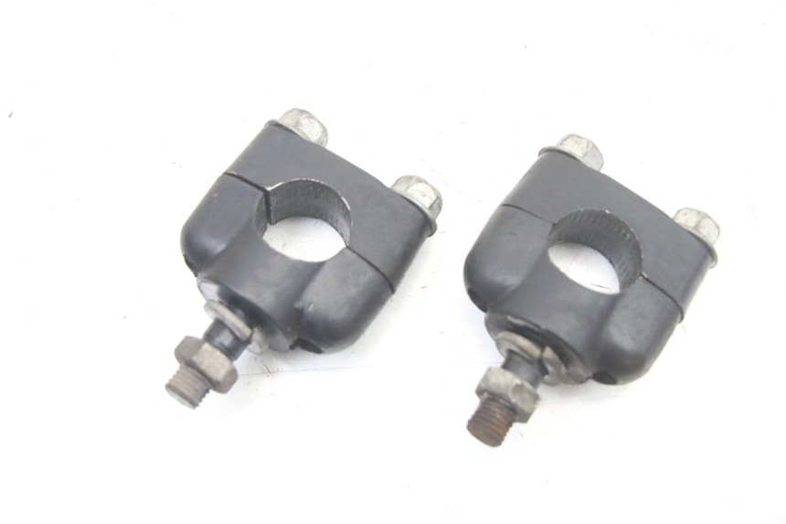 photo de HANDLEBAR RISERS YAMAHA SR 125 (1982 - 2003) - Zoom on usage condition