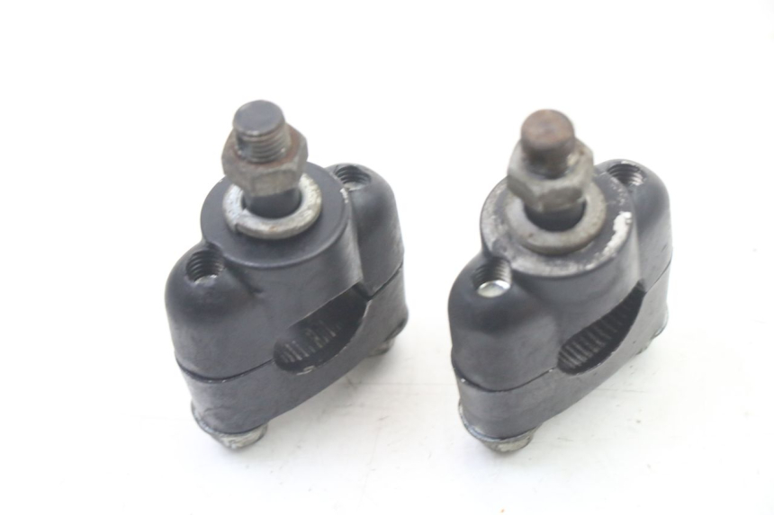 photo de HANDLEBAR RISERS YAMAHA SR 125 (1982 - 2003) - Technical close-up
