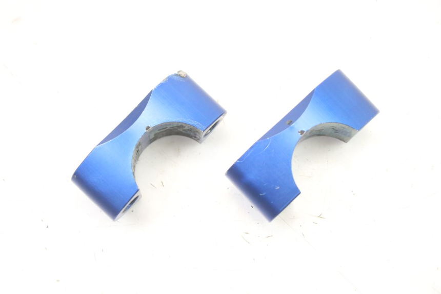 photo de HANDLEBAR RISERS YAMAHA YZ 125 (2006 - 2016) - Zoom on usage condition