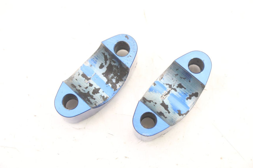 photo de HANDLEBAR RISERS YAMAHA YZ 125 (2006 - 2016) - Alternative perspective