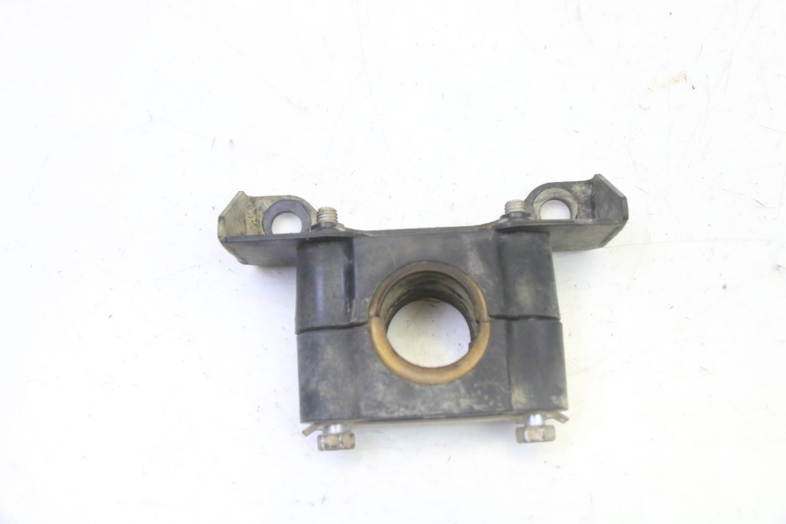 photo de HANDLEBAR RISERS YAMAHA YFM GRIZZLY 550 (2008 - 2015) - Alternative perspective