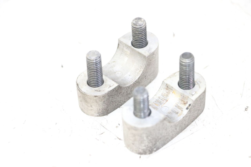 photo de HANDLEBAR RISERS YAMAHA YP X-MAX XMAX 400 (2014 - 2017) - Component detail