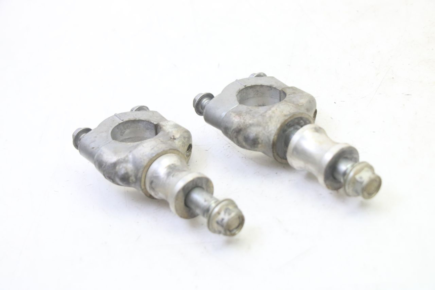 photo de HANDLEBAR RISERS YAMAHA YZ 85 (2022 - 2025) - Technical close-up