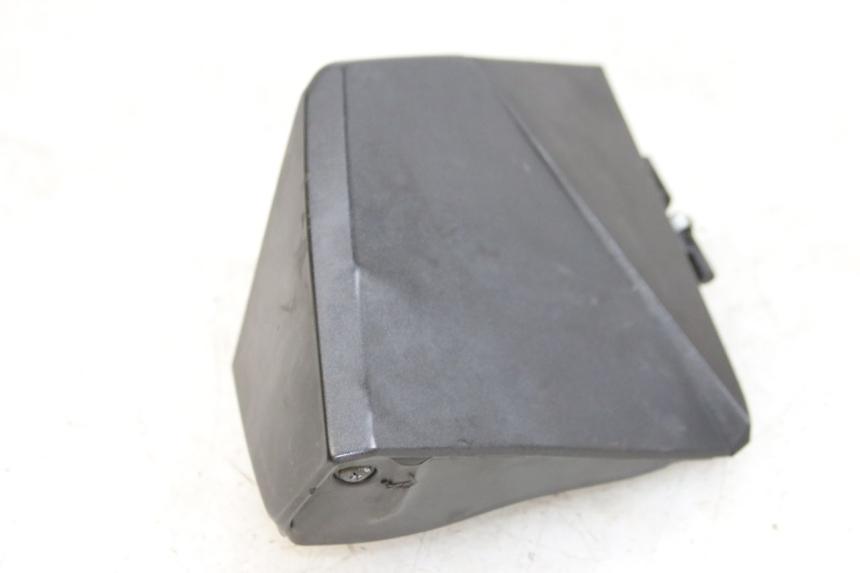 photo de LEFT FRONT DOOR HONDA FORZA 125 (2015 - 2016) - Alternative perspective