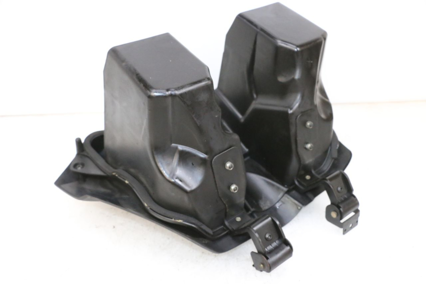 photo de GLOVEBOX DOOR ADIVA AD3 300 (2014 - 2020) - Zoom on usage condition