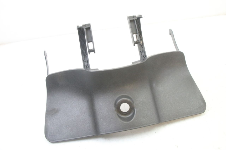 photo de GLOVE BOX DOOR APRILIA ATLANTIC 125 (2003 - 2009) - Zoom on usage condition