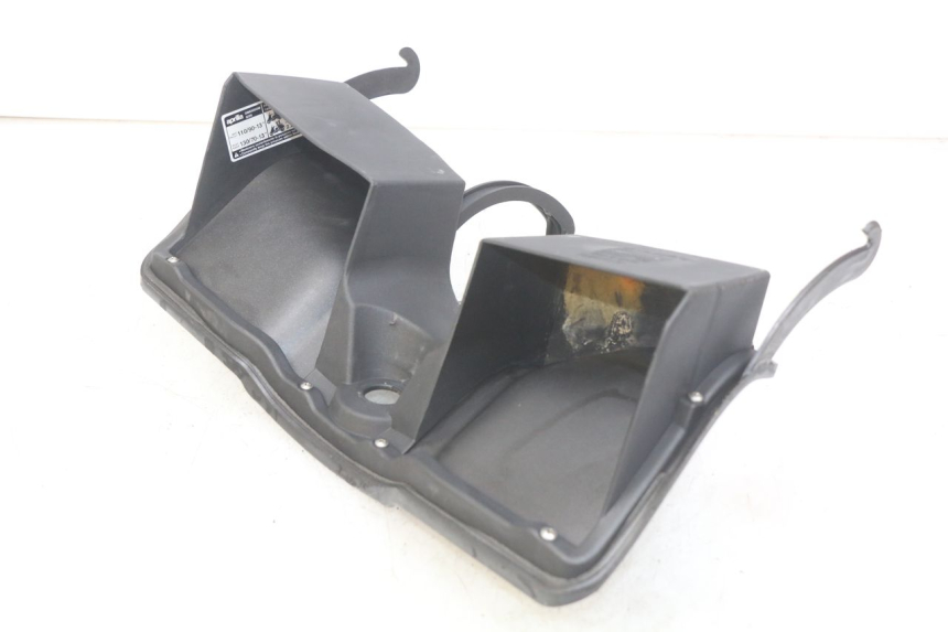 photo de GLOVE BOX DOOR APRILIA ATLANTIC 125 (2003 - 2009) - Component detail