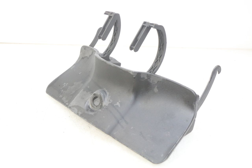 photo de GLOVE BOX DOOR APRILIA ATLANTIC 125 (2003 - 2009) - Technical close-up