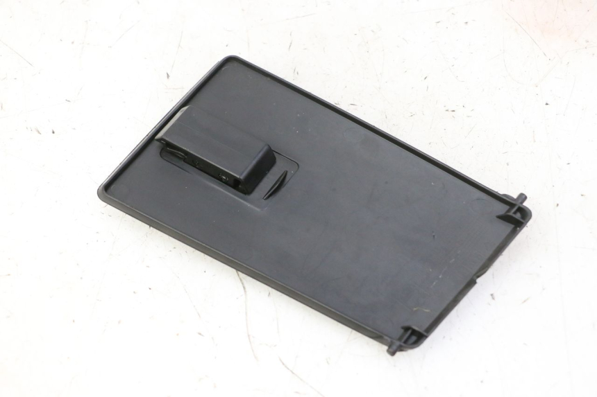 photo de GLOVE BOX DOOR PEUGEOT CITYSTAR 50 (2013 - 2017) - Component detail