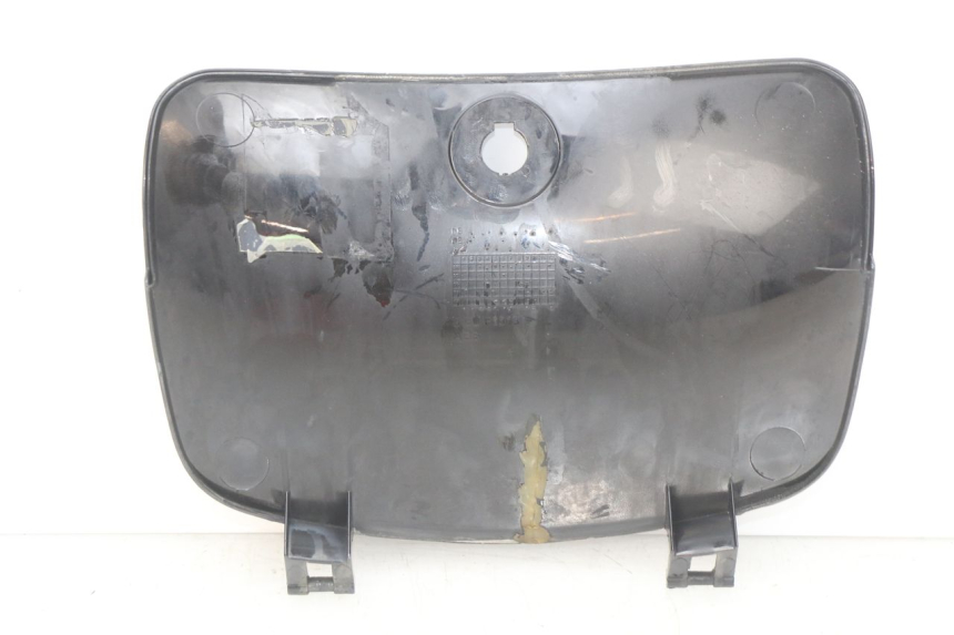 photo de GLOVE BOX DOOR MBK FLIPPER 50 (2004 - 2012) - Surface and material condition