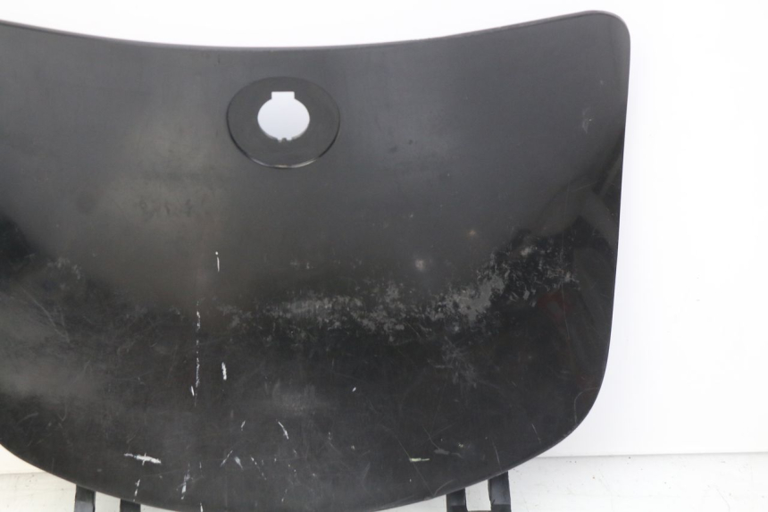 photo de GLOVE BOX DOOR MBK FLIPPER 50 (2004 - 2012) - Fixing points details