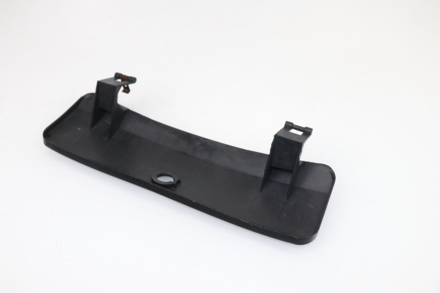 photo de GLOVEBOX DOOR REVATTO FUTURA GT 125 (2006 - 2008) - Zoom on usage condition