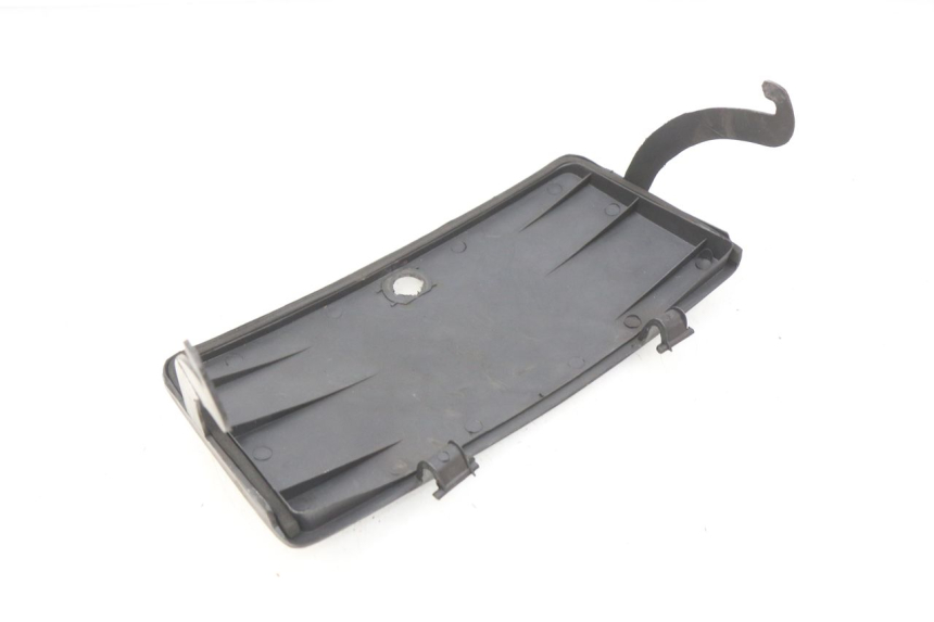 photo de GLOVEBOX DOOR HAOTIAN HT125T-2 125 - Component detail