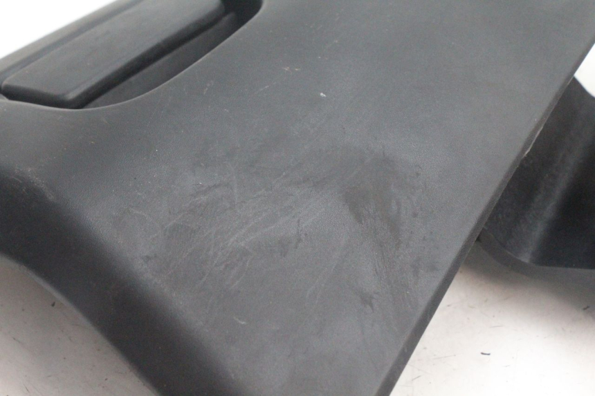 photo de GLOVEBOX DOOR HONDA PCX (JF28) 125 (2009 - 2011) - Alternative perspective
