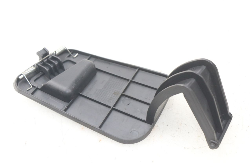 photo de GLOVEBOX DOOR DAELIM S4 50 (2010 - 2015) - Component detail