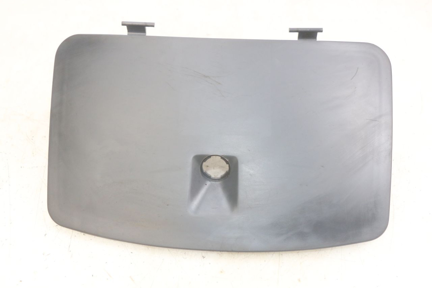 photo de GLOVE BOX DOOR PEUGEOT SV 125 (1991 - 1994) - Main view