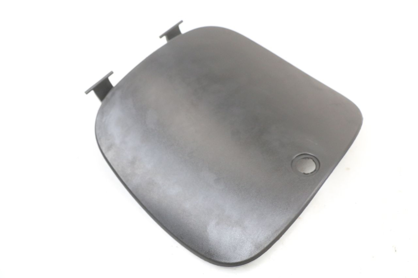 photo de GLOVEBOX DOOR PEUGEOT TWEET 125 (2018 - 2021) - Component detail