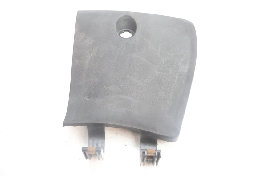 photo de GLOVE BOX DOOR YAMAHA XMAX X-MAX 125 (2006 - 2009) - Main view