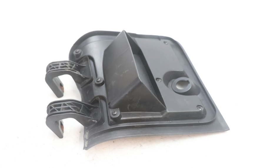 photo de GLOVE BOX DOOR YAMAHA XMAX X-MAX 125 (2006 - 2009) - Product overview