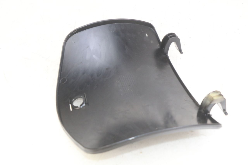 photo de GLOVE BOX DOOR YIYING YY125T 125 (2006 - 2014) - Component detail