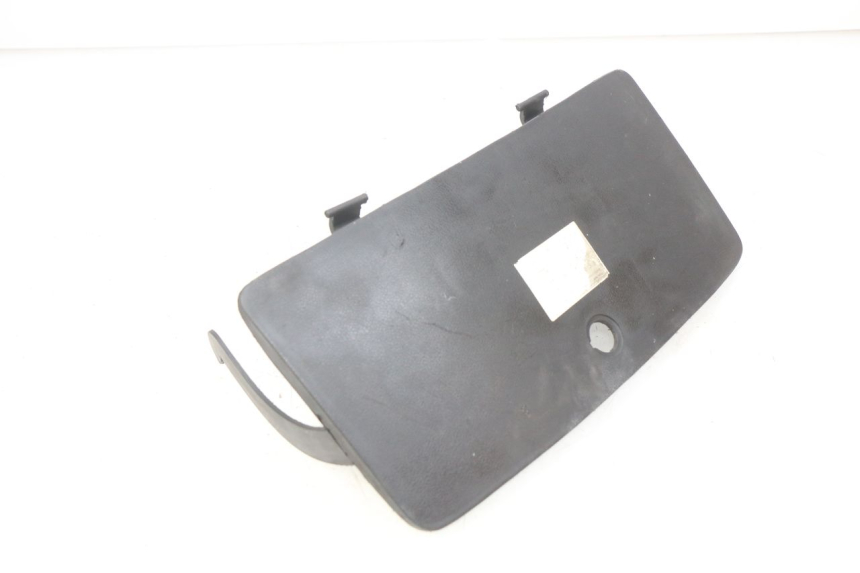 photo de GLOVE BOX DOOR YIYING YY50QT-10 50 (2007 - 2022) - Alternative perspective