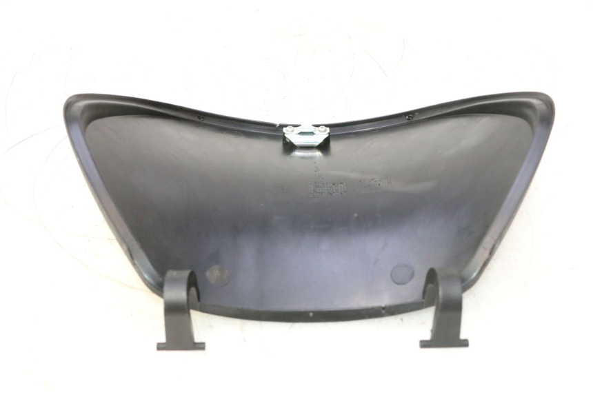 photo de GLOVEBOX DOOR PIAGGIO ZIP IGET 4T 50 (2021 - 2023) - Technical close-up