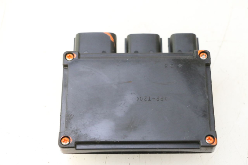 photo de FUSE BOX KAWASAKI ER-6 ER6 N 650 (2005 - 2009) - Alternative perspective