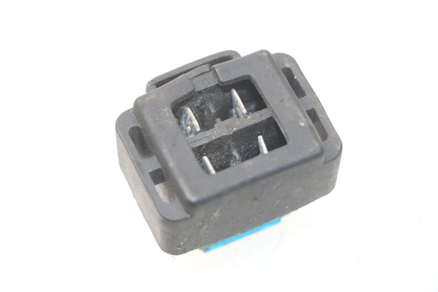 photo de FUSE BOX YAMAHA FJR ABS 1300 (2006 - 2012) - Alternative perspective