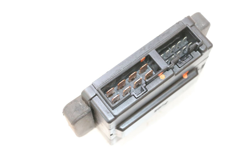 photo de FUSE BOX KAWASAKI GPX F ZX750F 750 (1986 - 1990) - Product overview